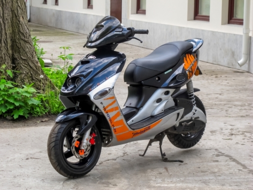 Скутер Malaguti F15 Firefox