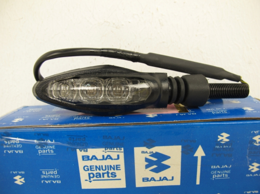 Поворотник задний правый BAJAJ PULSAR RS200