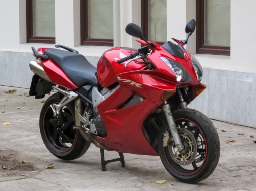 Мотоцикл Honda VFR 800A v4vtec