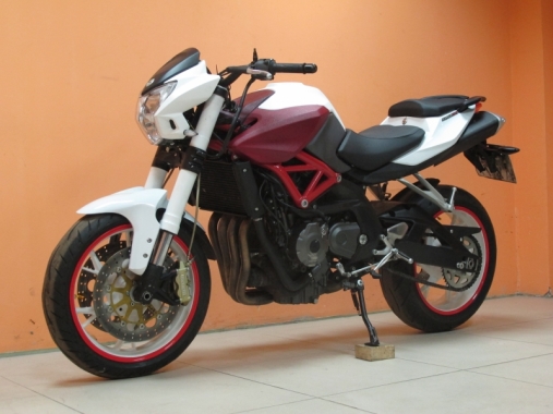 Мотоцикл STELS 600GT Benelli